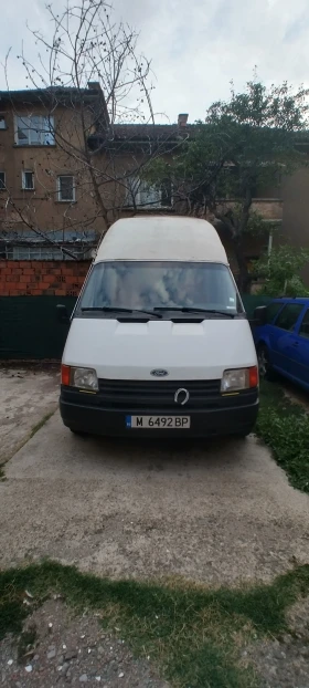      Ford TRANZIT