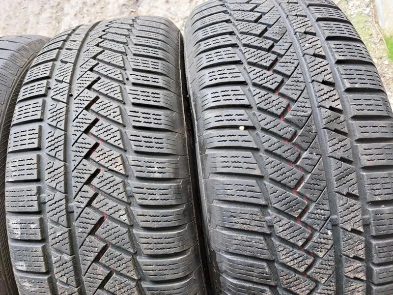 Гуми Зимни 255/60R18, снимка 3 - Гуми и джанти - 36274437