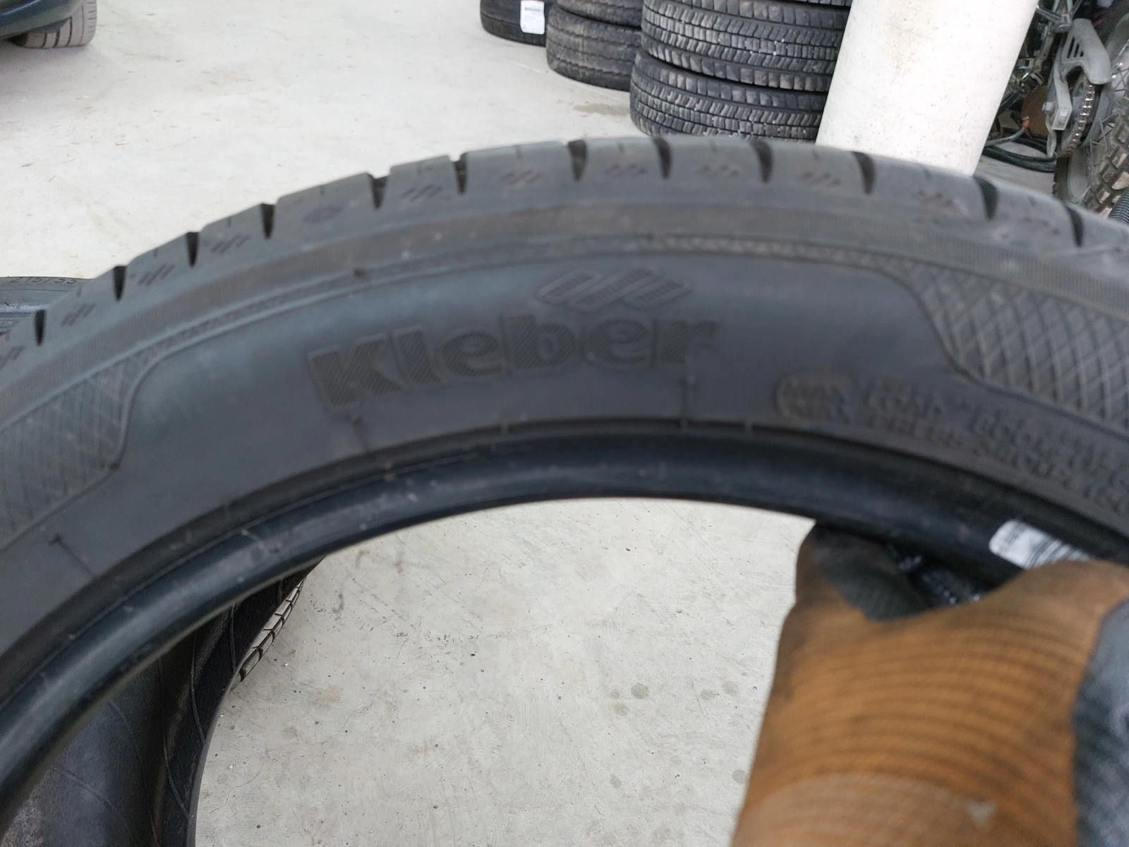 ���� 245/45R18 | Mobile.bg � ����������� 4