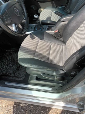 Mercedes-Benz B 200 2.0, снимка 7