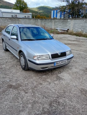 Skoda Octavia Бензин газ, снимка 1