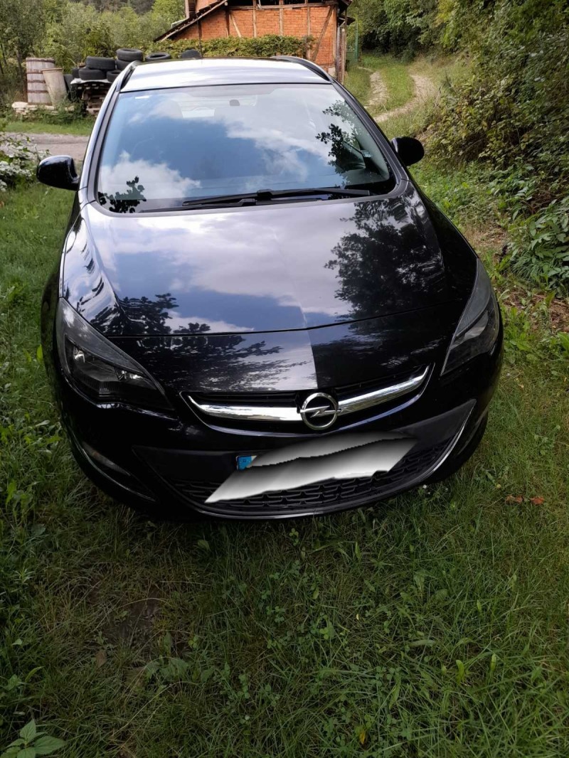 Opel Astra 1.7CDTI, снимка 1 - Автомобили и джипове - 46354788