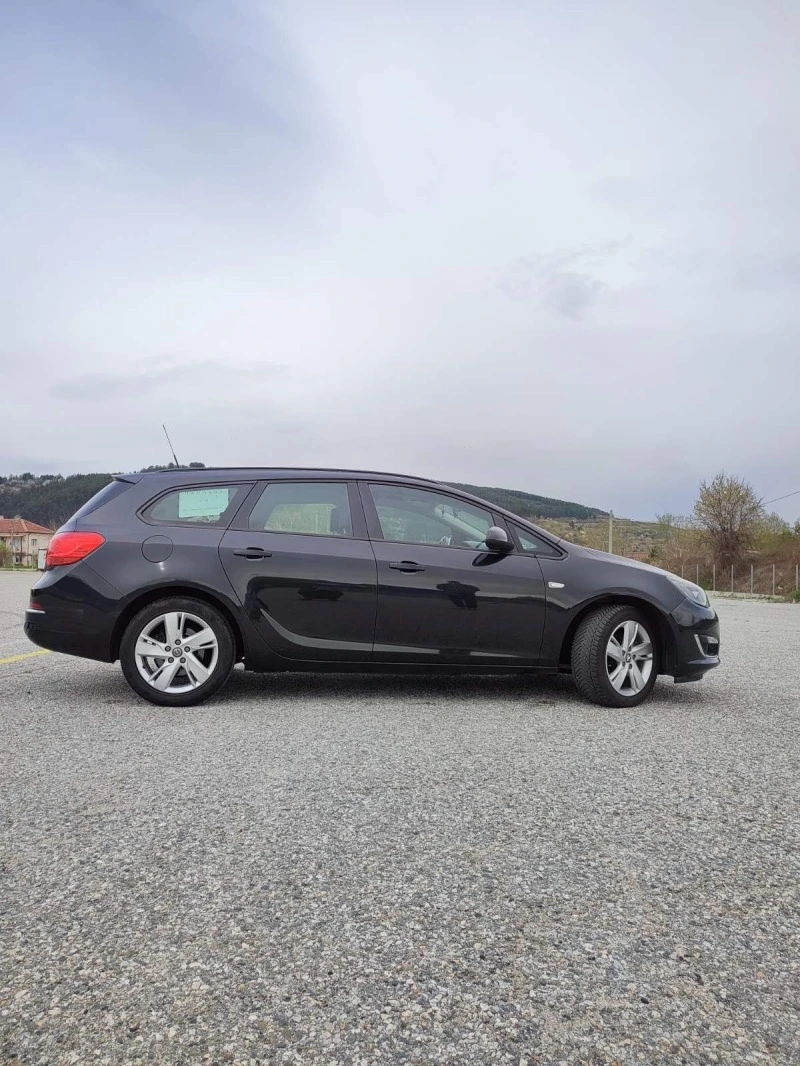 Opel Astra 1.7CDTI, снимка 5 - Автомобили и джипове - 48926141