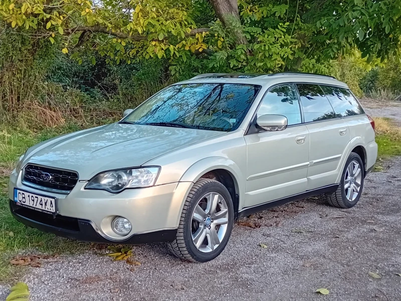 Subaru Outback 3.0 H Автомат Газ, снимка 1 - Автомобили и джипове - 47539433