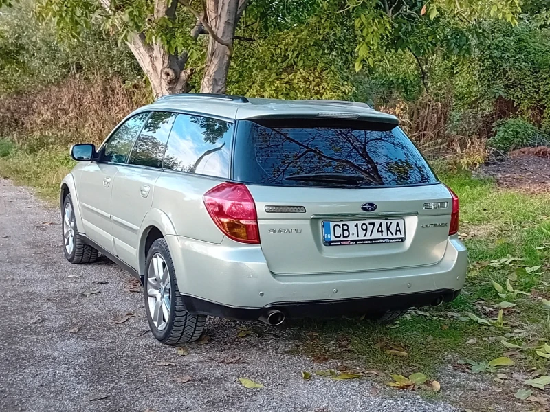 Subaru Outback 3.0 H Автомат Газ, снимка 7 - Автомобили и джипове - 47539433