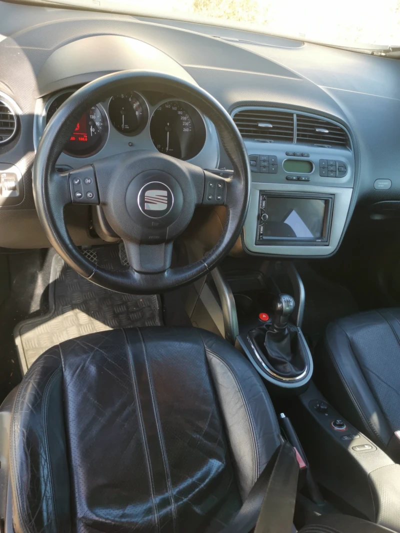 Seat Altea 2.0fsi 150 KOJA, снимка 7 - Автомобили и джипове - 47876182