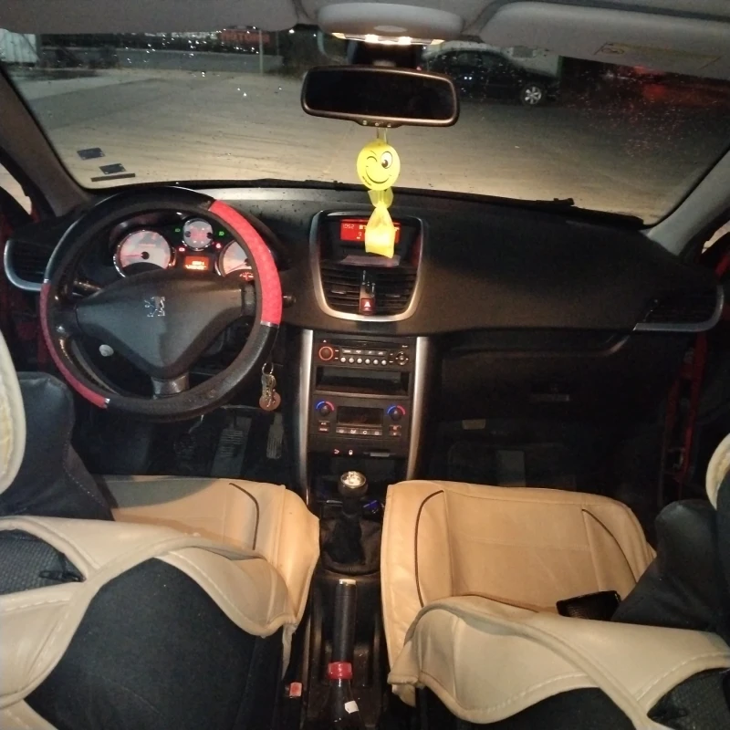 Peugeot 207, снимка 4 - Автомобили и джипове - 50898567