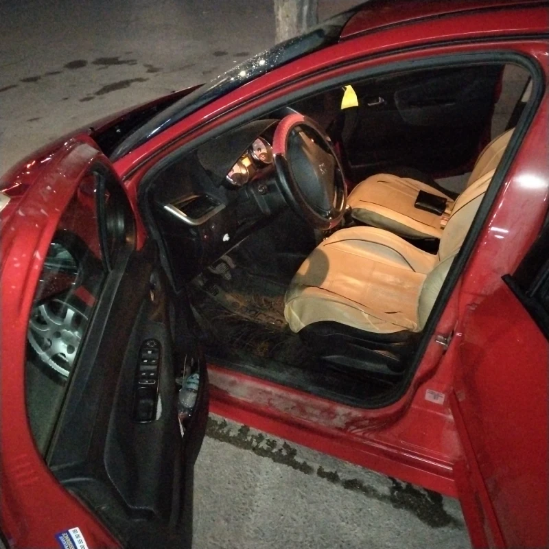 Peugeot 207, снимка 10 - Автомобили и джипове - 50898567