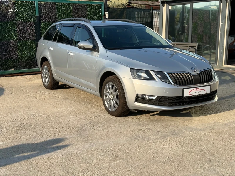 Skoda Octavia LED/NAVI/CARPLAY/ПЕЧКА/СОБСТВЕН ЛИЗИНГ, снимка 2 - Автомобили и джипове - 51507205