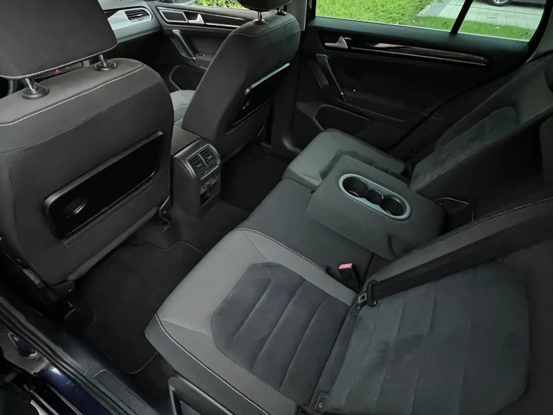 VW Sportsvan 2.0 TDI 150к.с. HIGHLINE, снимка 11 - Автомобили и джипове - 52372046