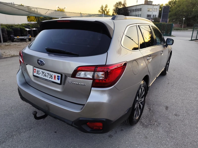 Subaru Outback 2.5i Luxury Швейцария , снимка 6 - Автомобили и джипове - 51737916