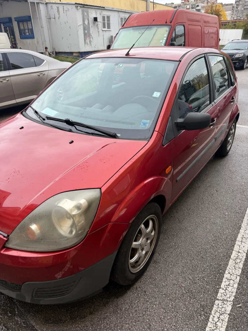 Ford Fiesta 1.3, снимка 2 - Автомобили и джипове - 52401283