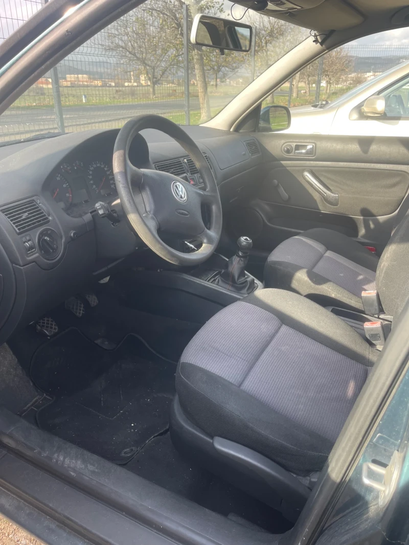 VW Golf 1.6 , снимка 5 - Автомобили и джипове - 52502807