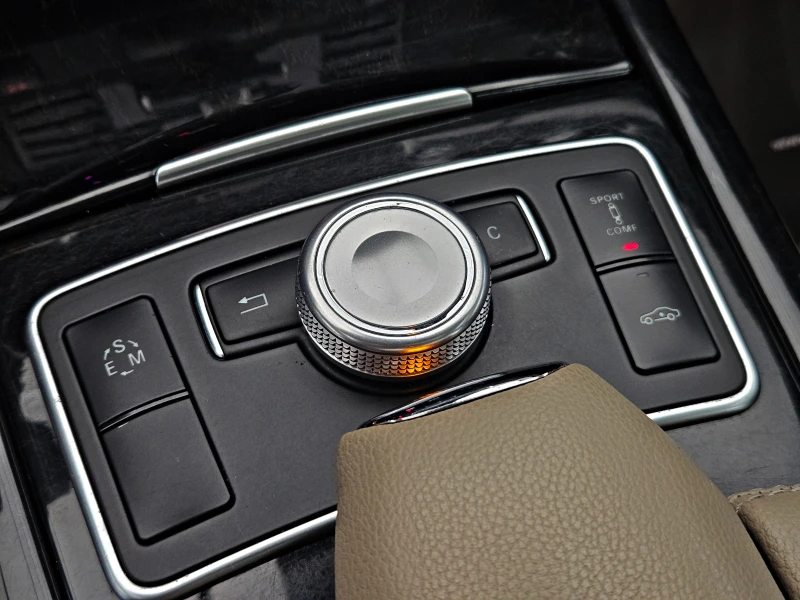 Mercedes-Benz E 350 AMG/4MATIC/GERMANY/DISTR/PANO/AIRMATIC/ПОДГРЕВ/LIZ, снимка 12 - Автомобили и джипове - 52663458