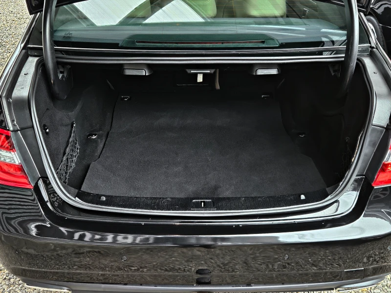 Mercedes-Benz E 350 AMG/4MATIC/GERMANY/DISTR/PANO/AIRMATIC/ПОДГРЕВ/LIZ, снимка 8 - Автомобили и джипове - 52663458