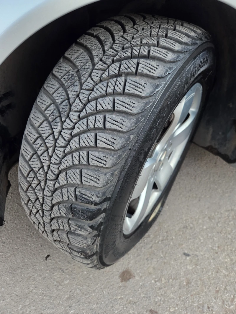 Mercedes-Benz E 320 CDI РЕДОВИ* КСЕНОН* ОТЛИЧНА, снимка 15 - Автомобили и джипове - 52787983