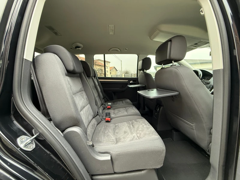 VW Touran AVTOMAT-6+ 1-ШВЕЙЦАРИЯ-NAVI-TOP, снимка 16 - Автомобили и джипове - 53205014