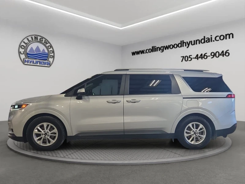 Kia Carnival * FWD * CARFAX * БЕЗ ПЪРВОНАЧАЛНА ВНОСКА, снимка 2 - Автомобили и джипове - 53442227