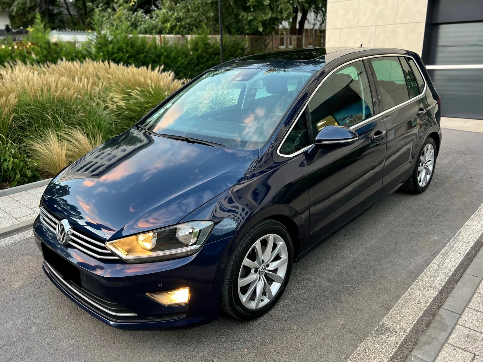 VW Sportsvan 2.0 TDI 150к.с. HIGHLINE, снимка 1