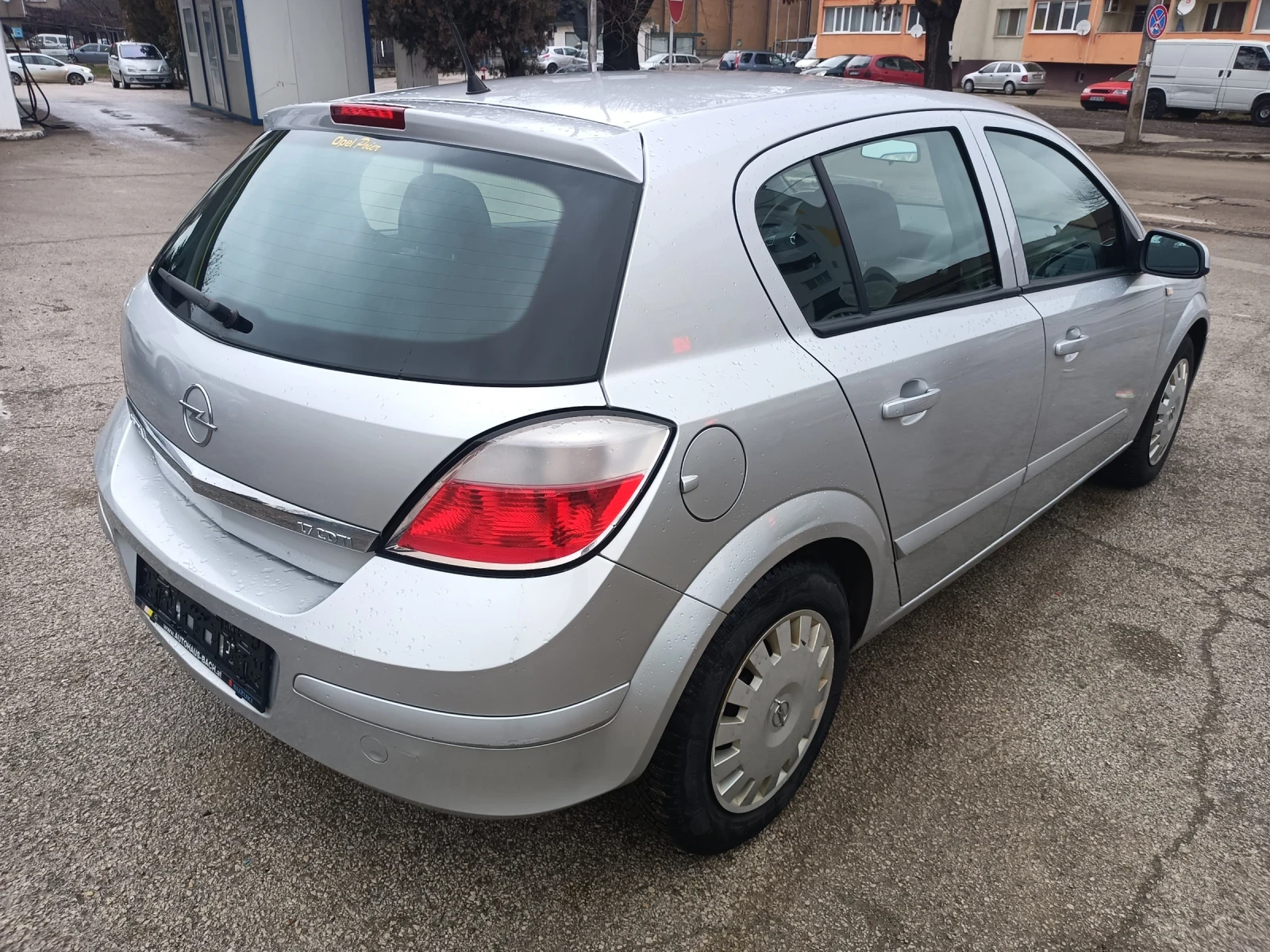 Opel Astra 1.7 - изображение 6