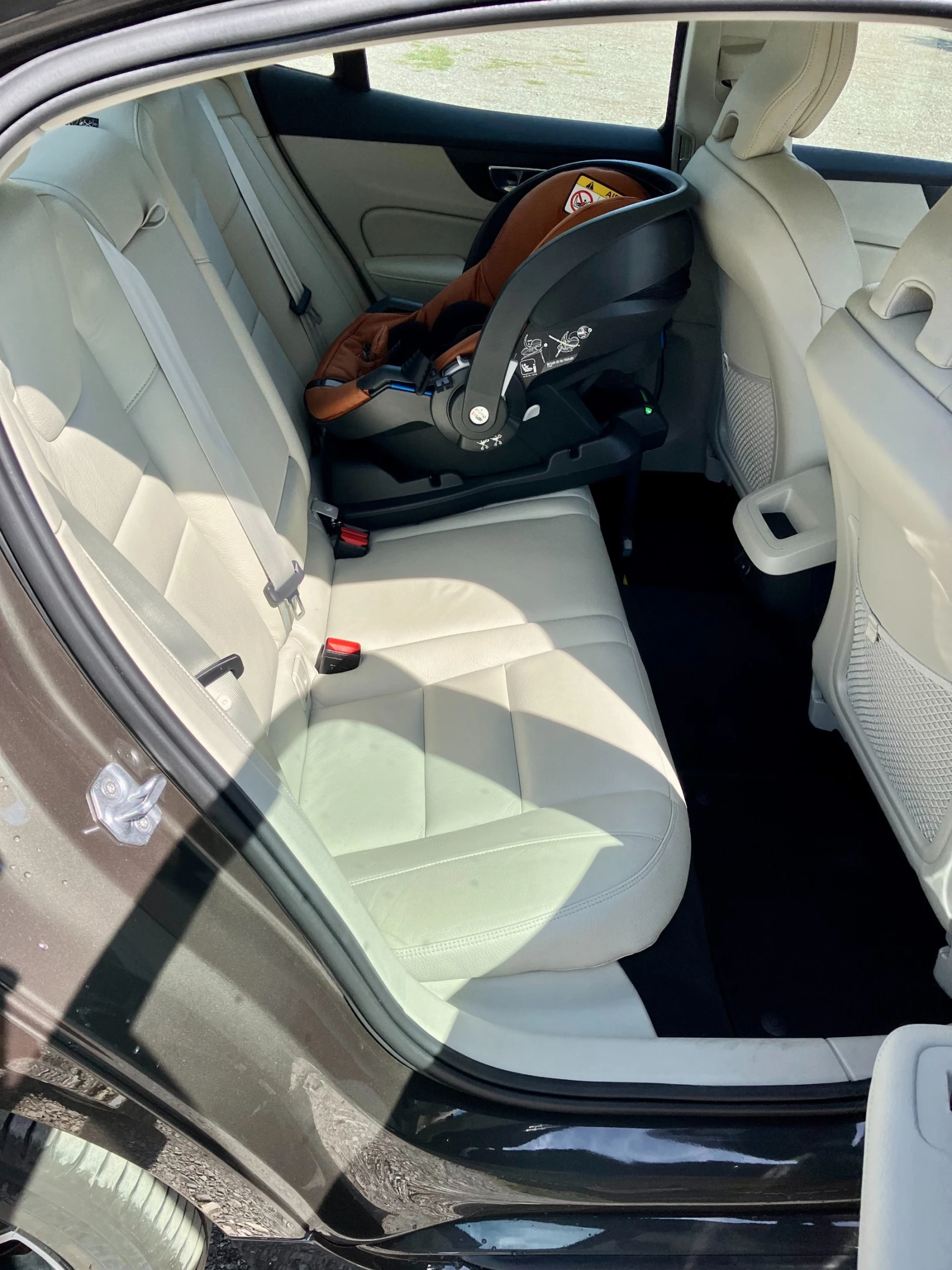 Volvo S60 Inscription B5 Mild Hybrid AWD - изображение 9