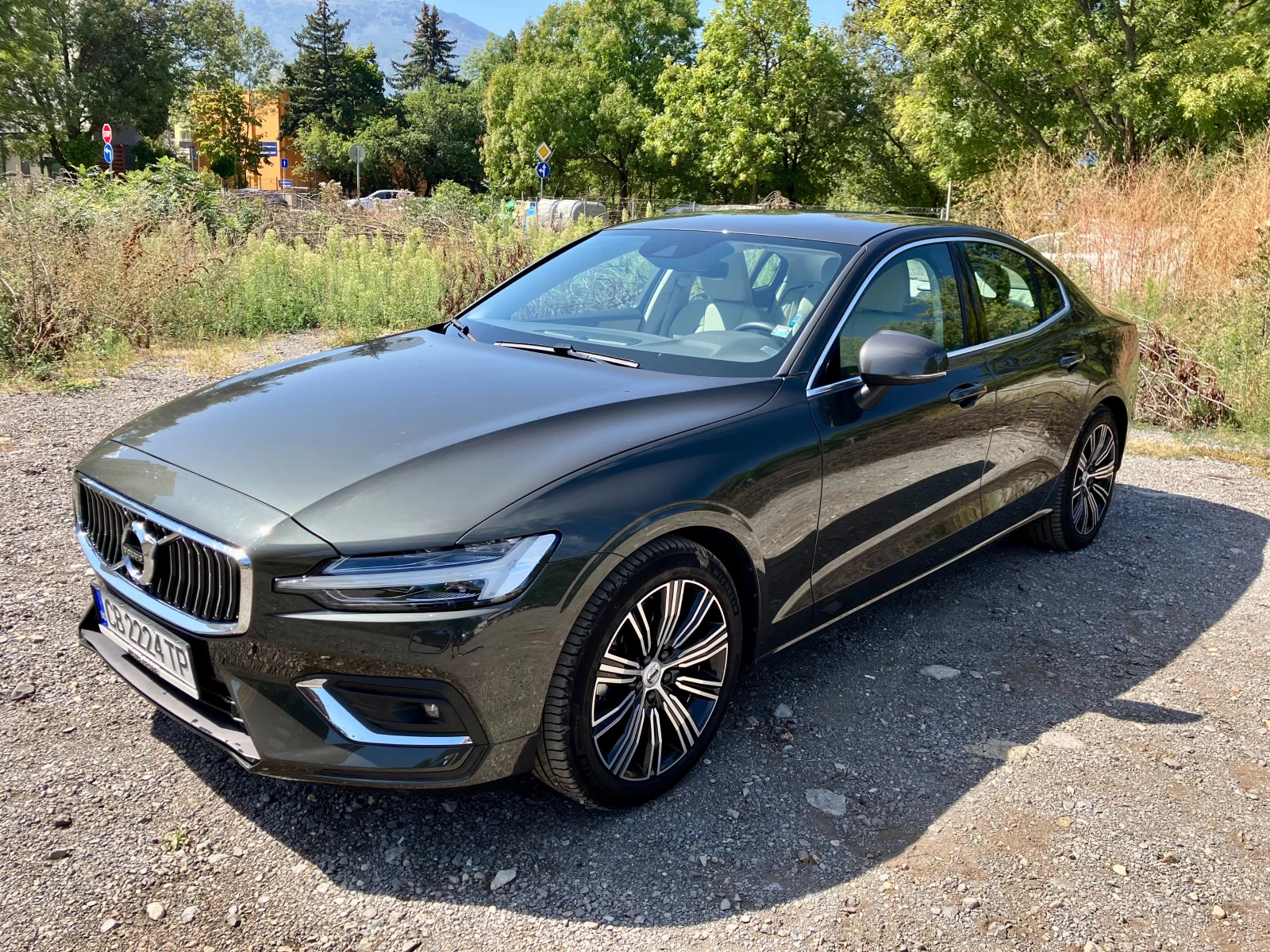 Volvo S60 Inscription B5 Mild Hybrid AWD - изображение 2