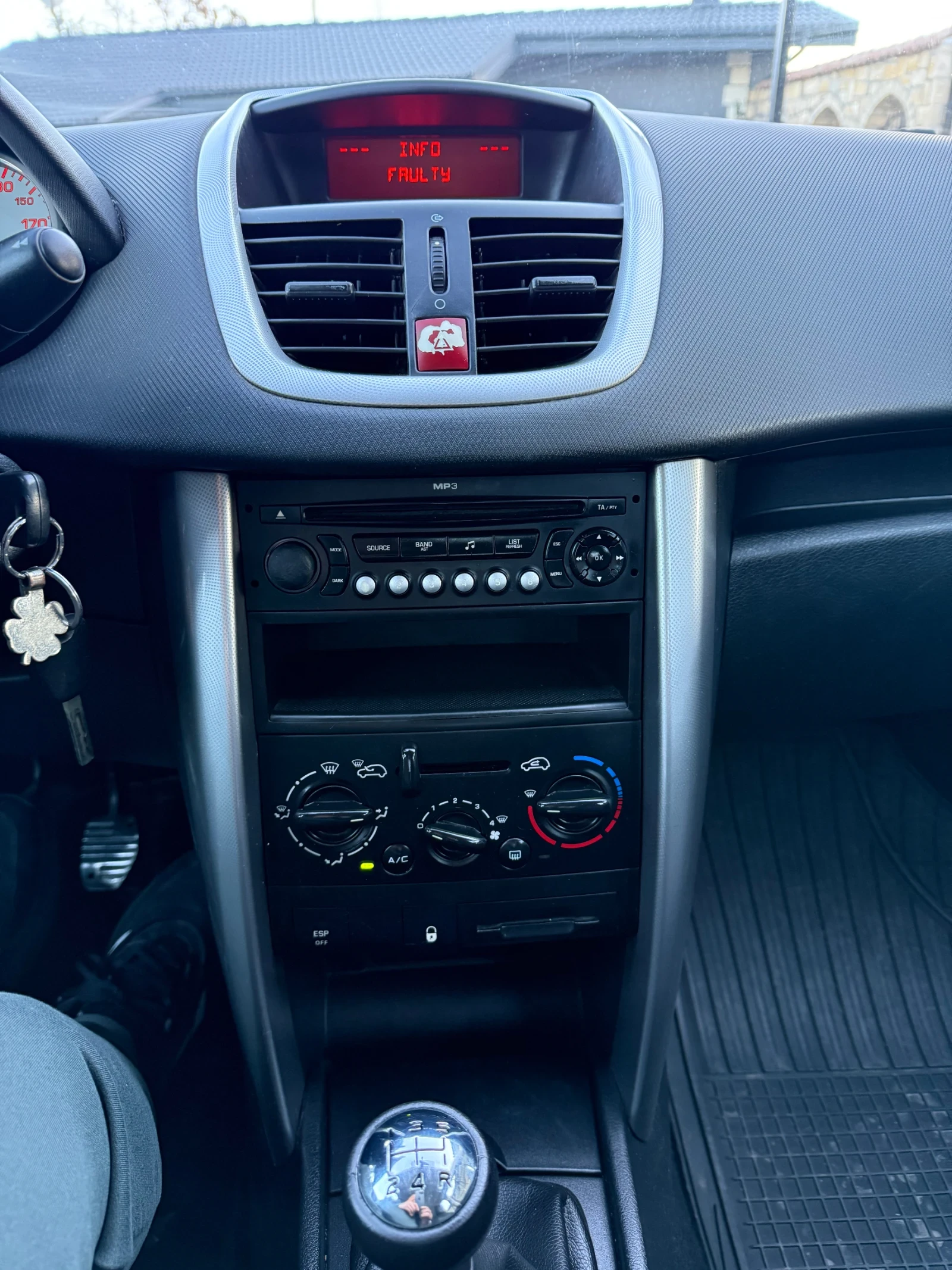 Peugeot 207  - изображение 10