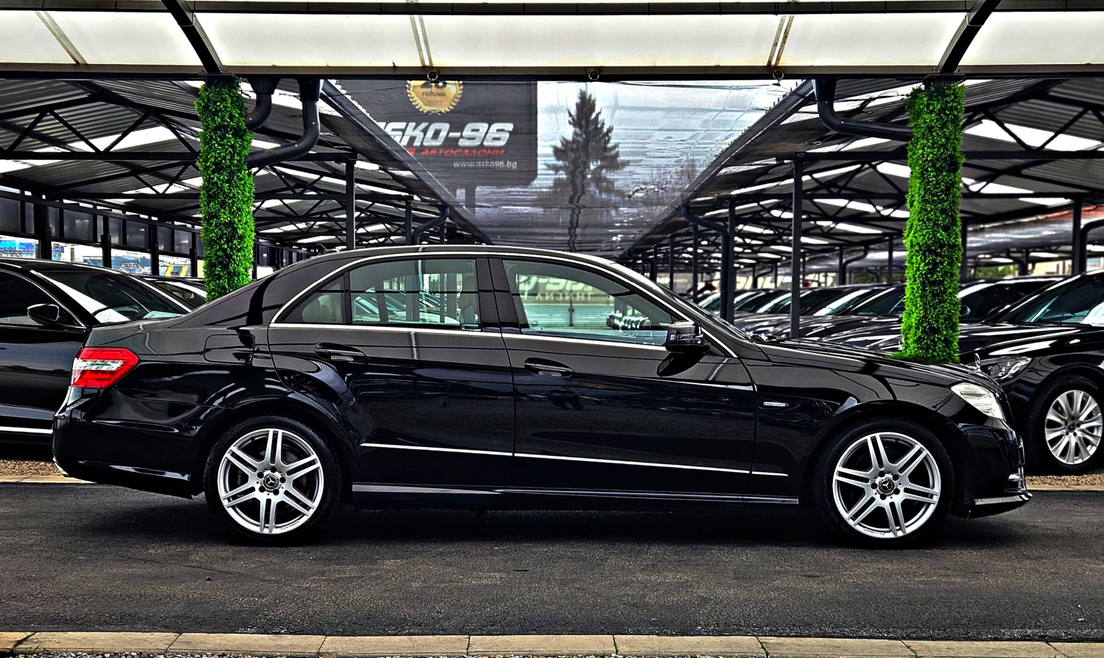 Mercedes-Benz E 350 AMG/4MATIC/GERMANY/DISTR/PANO/AIRMATIC/ПОДГРЕВ/LIZ - изображение 4