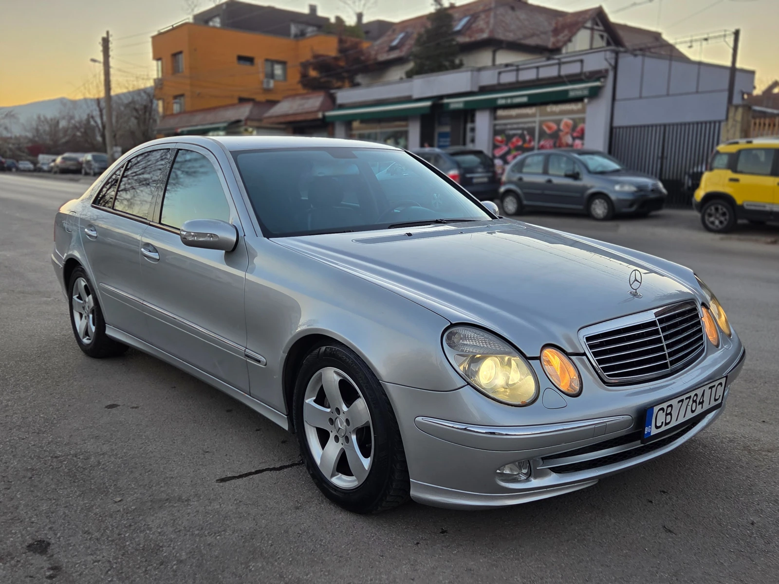 Mercedes-Benz E 320 CDI РЕДОВИ* КСЕНОН* ОТЛИЧНА - изображение 4