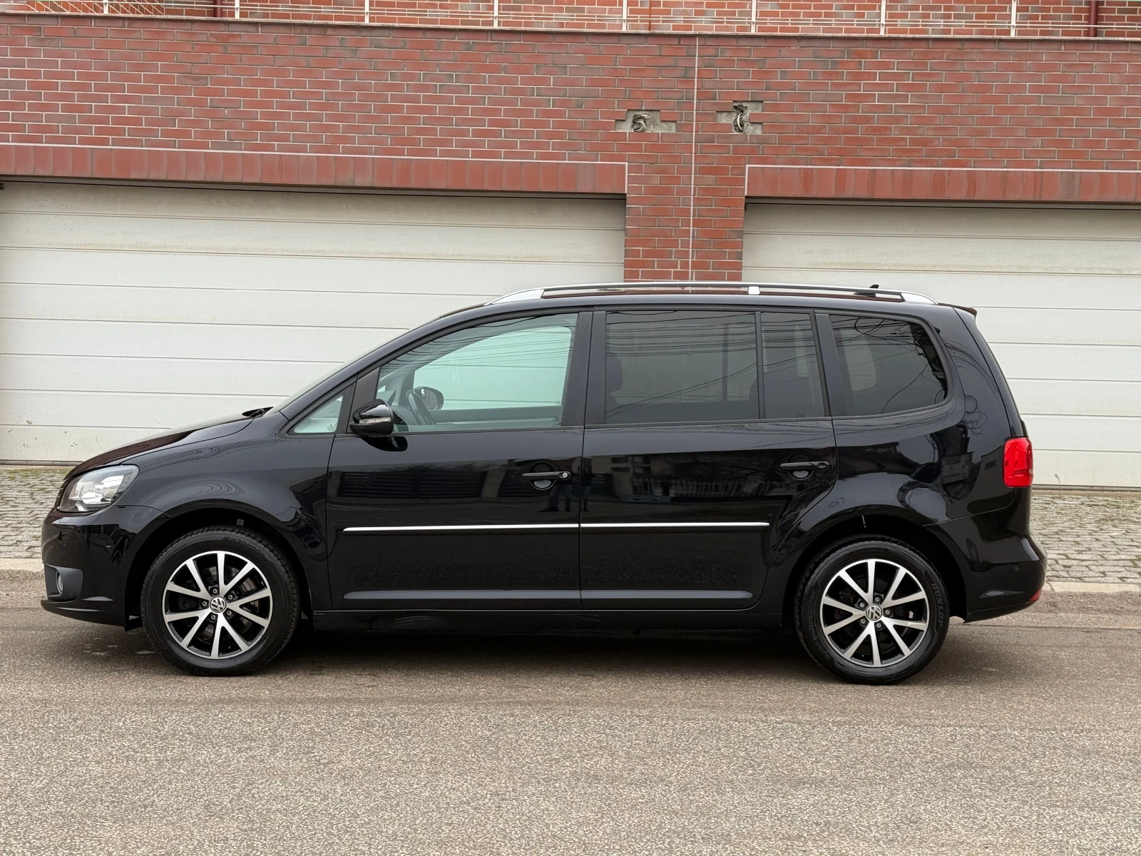 VW Touran AVTOMAT-6+ 1-ШВЕЙЦАРИЯ-NAVI-TOP - изображение 8