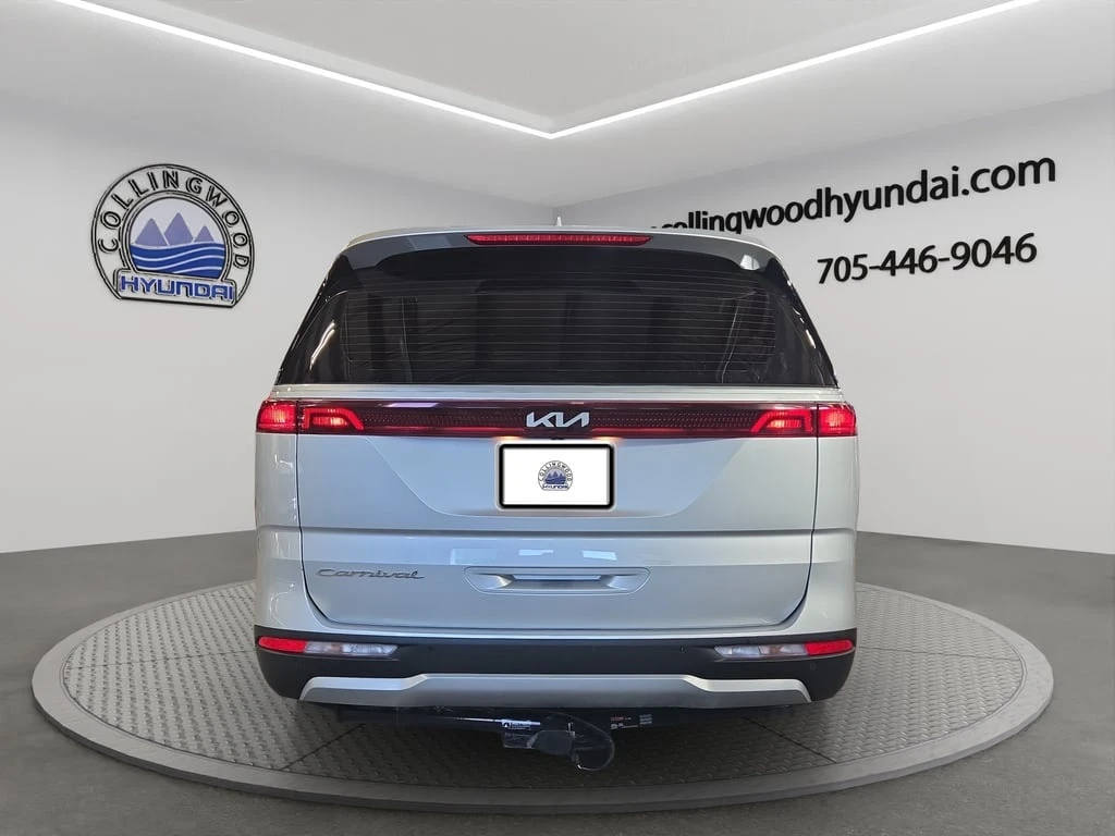 Kia Carnival * FWD * CARFAX * БЕЗ ПЪРВОНАЧАЛНА ВНОСКА - изображение 4