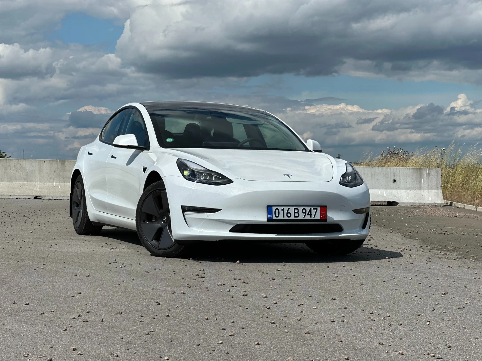 Tesla Model 3 LR Facelift Европейска Гаранция Full Self-Driving , снимка 2 - Автомобили и джипове - 54028649