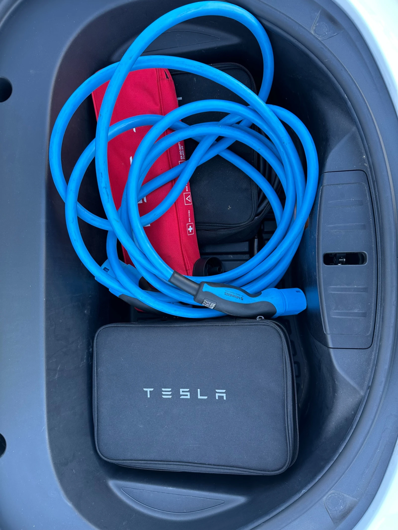 Tesla Model 3 LR Facelift Европейска Гаранция Full Self-Driving , снимка 13 - Автомобили и джипове - 54028649