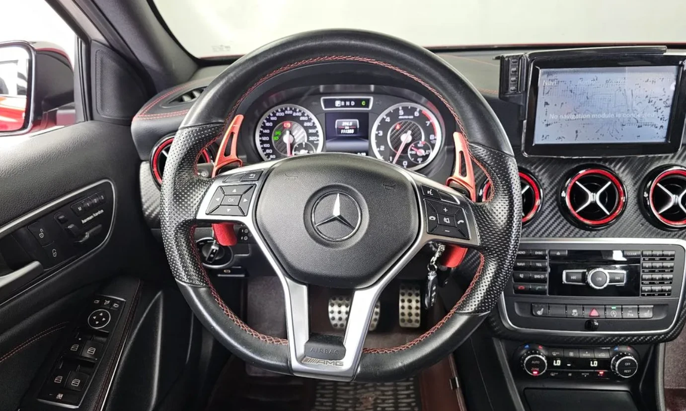 Mercedes-Benz A45 AMG ПАНОРАМА / КАМЕРИ / FULL, снимка 6 - Автомобили и джипове - 54682648