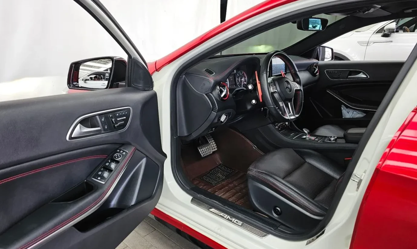 Mercedes-Benz A45 AMG ПАНОРАМА / КАМЕРИ / FULL, снимка 5 - Автомобили и джипове - 54682648