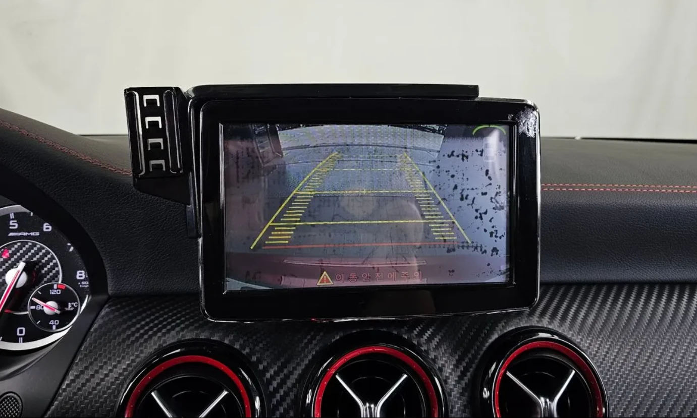 Mercedes-Benz A45 AMG ПАНОРАМА / КАМЕРИ / FULL, снимка 9 - Автомобили и джипове - 54682648