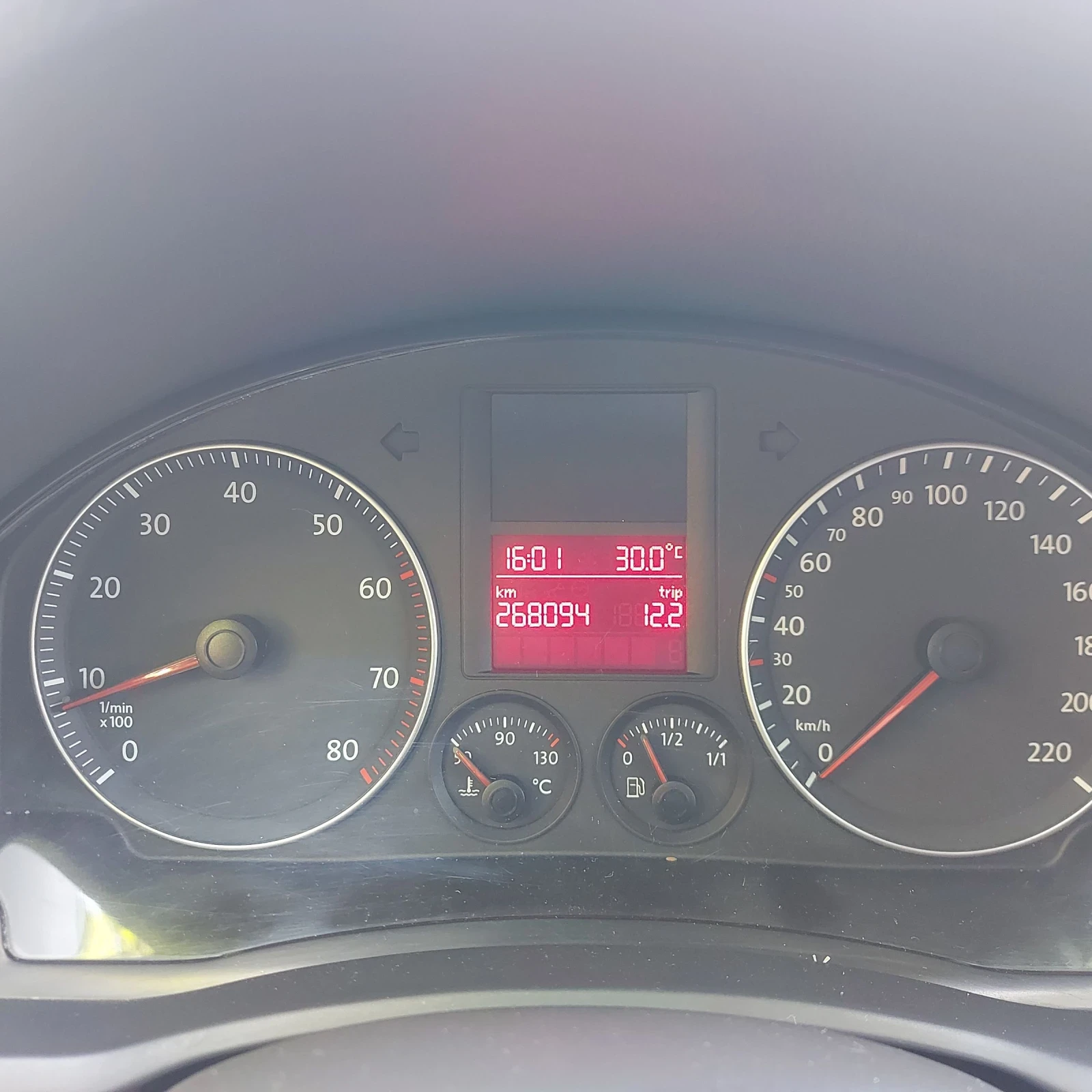 VW Golf 1.4i 75k.c.KLIMA, снимка 15 - Автомобили и джипове - 54899303