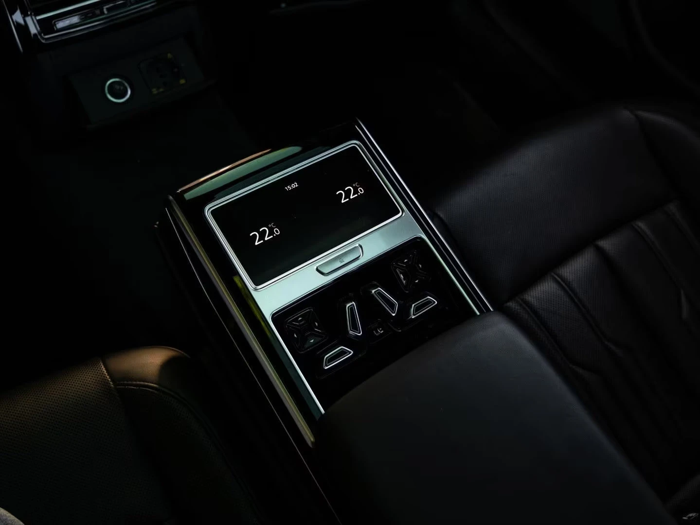 Audi A8 55TFSI/340HP/LONG/MASSAGE/PANO/360/HUD/B&O/463q | Mobile.bg � ����������� 14