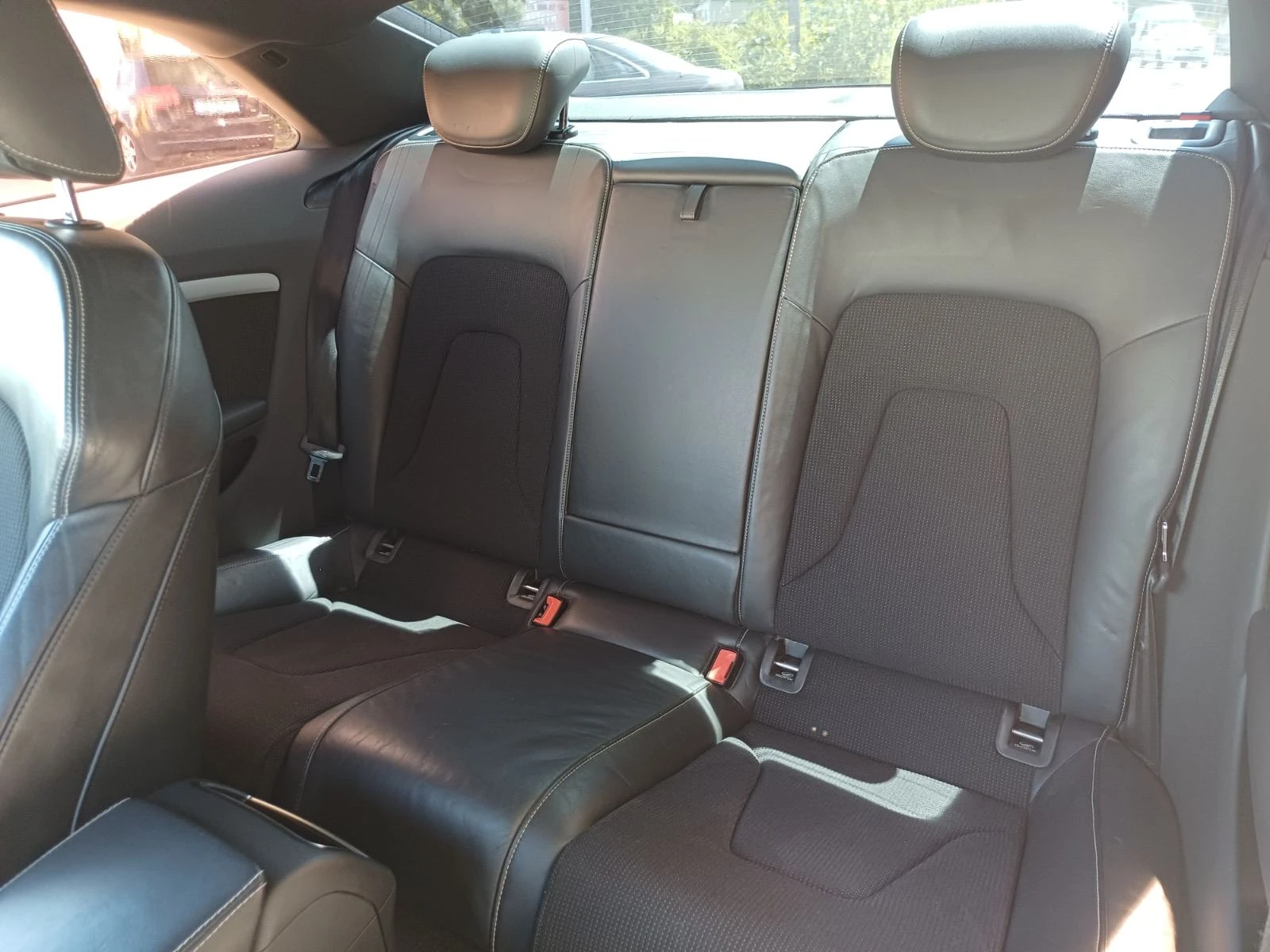 Audi A5 2.7TDI S-line, снимка 15 - Автомобили и джипове - 55135982