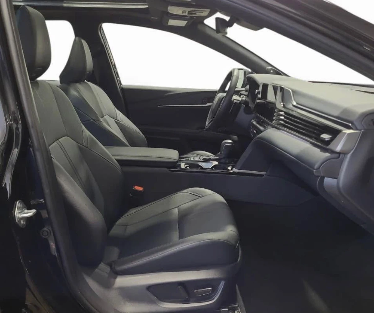 Toyota Camry XSE * AWD * ВСИЧКИ ЕКСТРИ * 9К КМ * , снимка 9 - Автомобили и джипове - 55784376