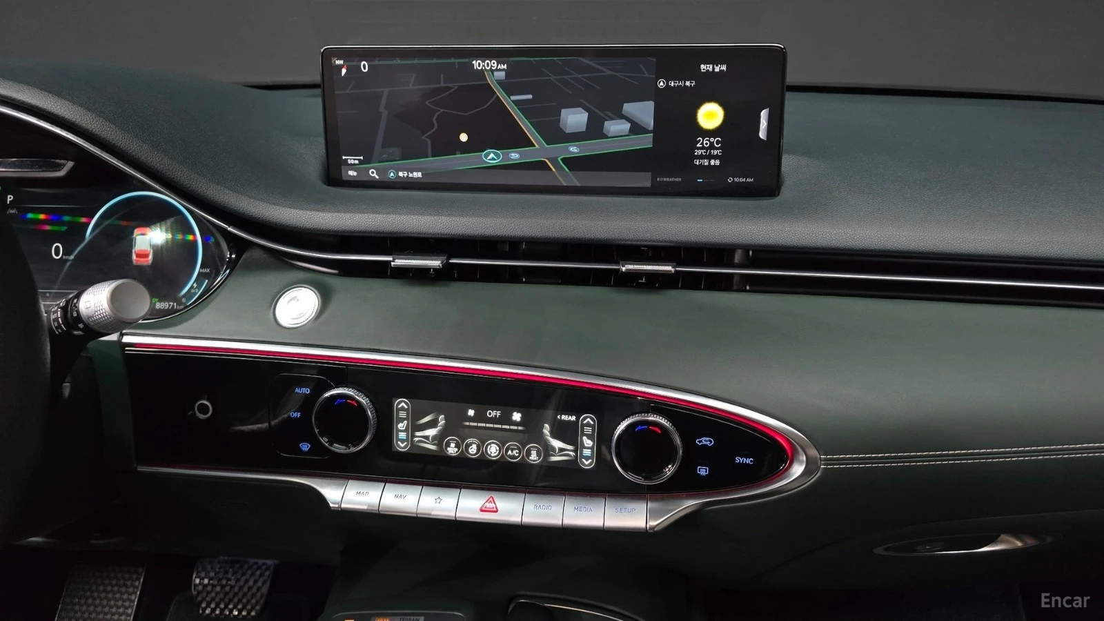 Genesis GV70 e-AWD, снимка 13 - Автомобили и джипове - 56112382