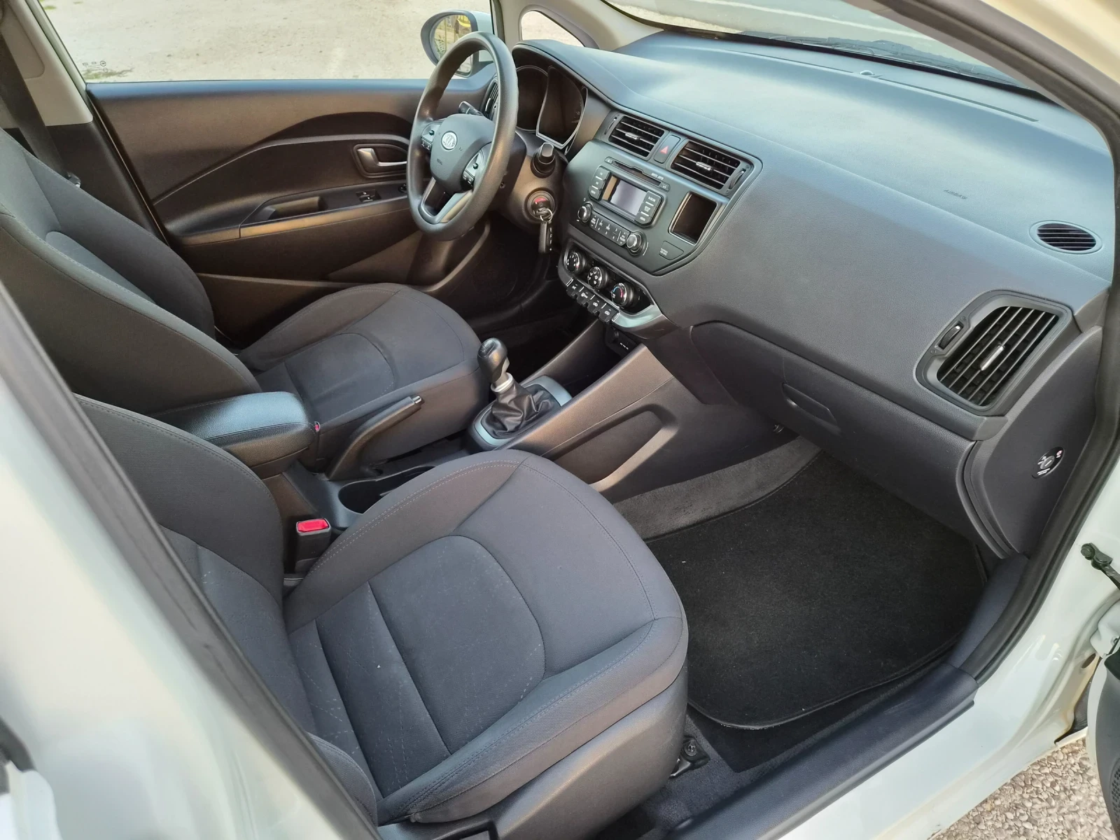 Kia Rio 1, 4 d 90k.c. | Mobile.bg � ����������� 8