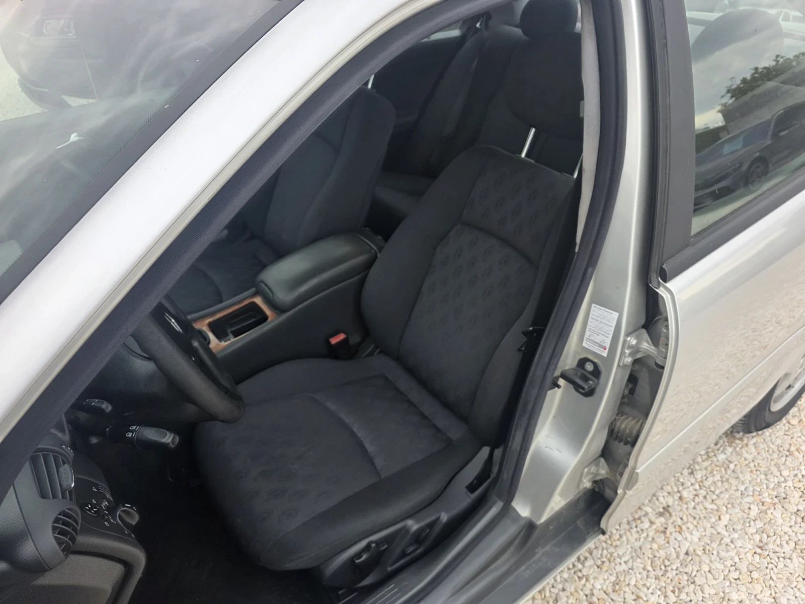Mercedes-Benz C 200 Климатроник Темпомат Подгрев , снимка 7 - Автомобили и джипове - 56203066