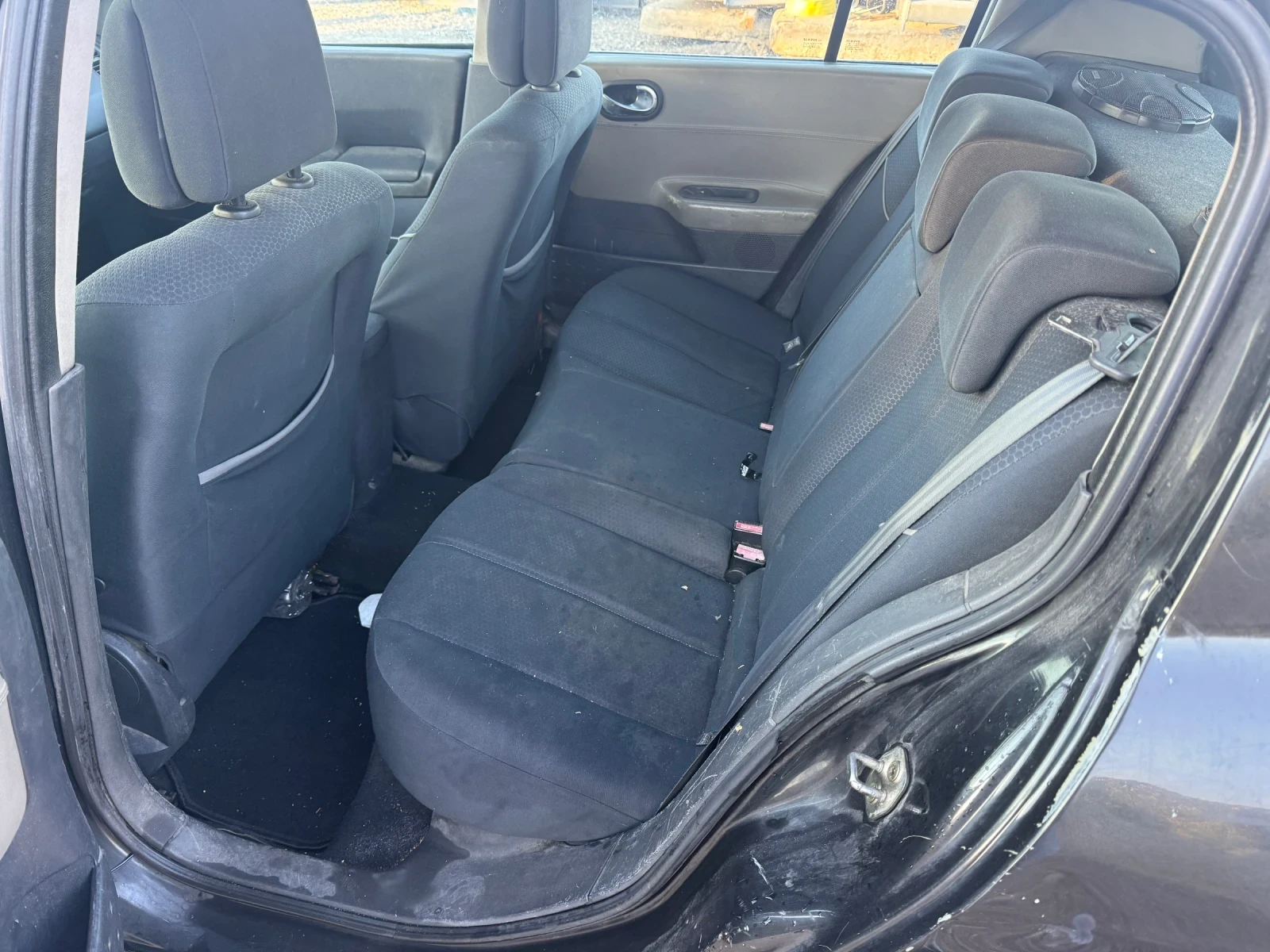 Renault Megane 1.6 ГАЗ+ БЕНЗИН, снимка 7 - Автомобили и джипове - 56297554