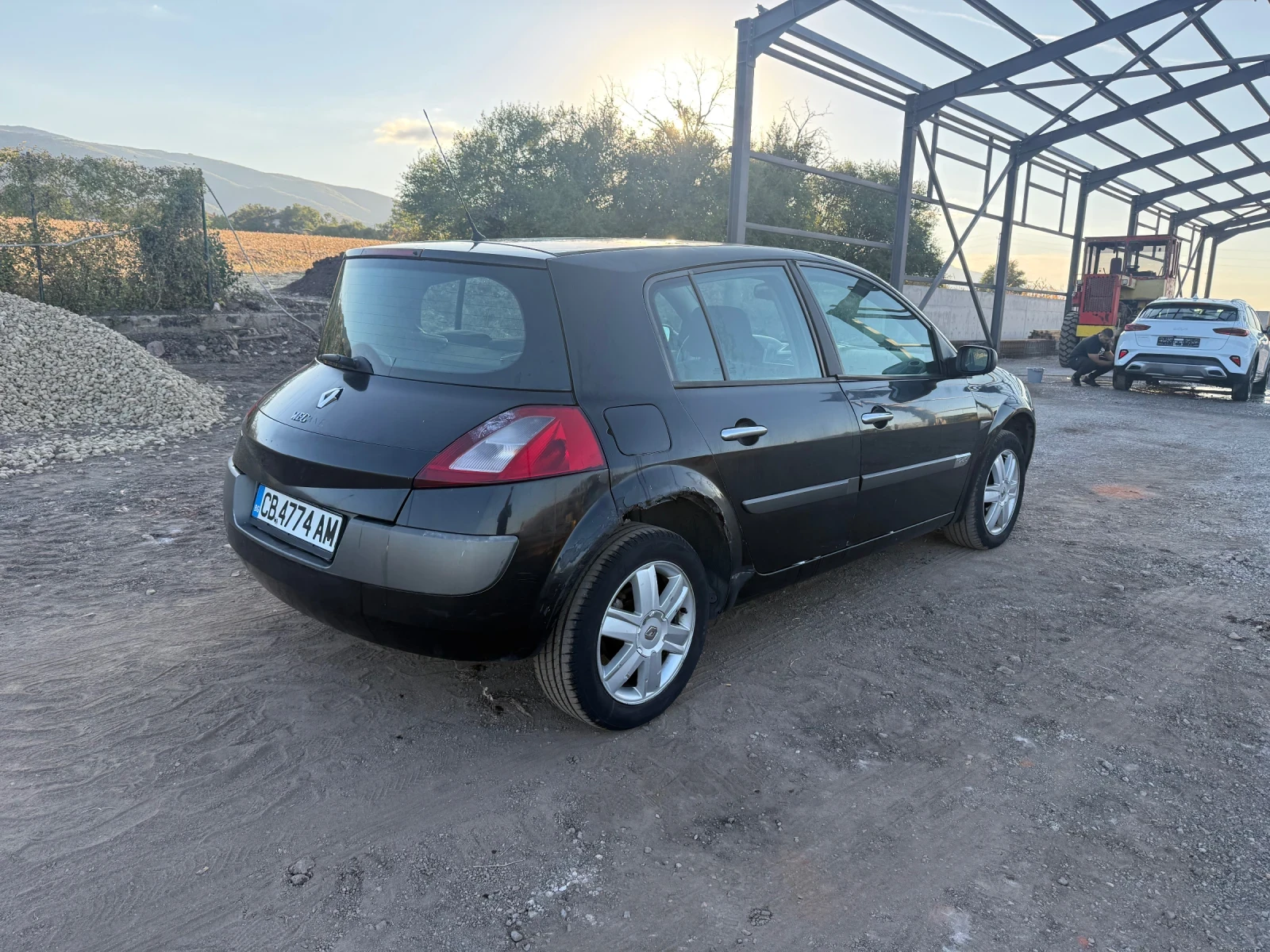 Renault Megane 1.6 ГАЗ+ БЕНЗИН, снимка 3 - Автомобили и джипове - 56297554