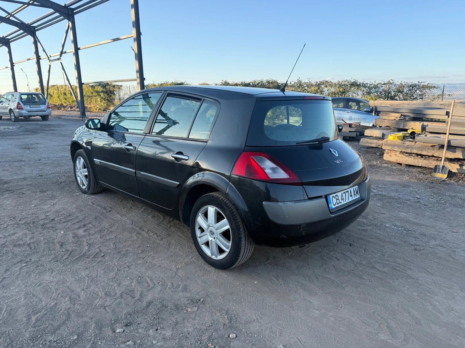 Renault Megane 1.6 ГАЗ+ БЕНЗИН, снимка 4 - Автомобили и джипове - 56297554