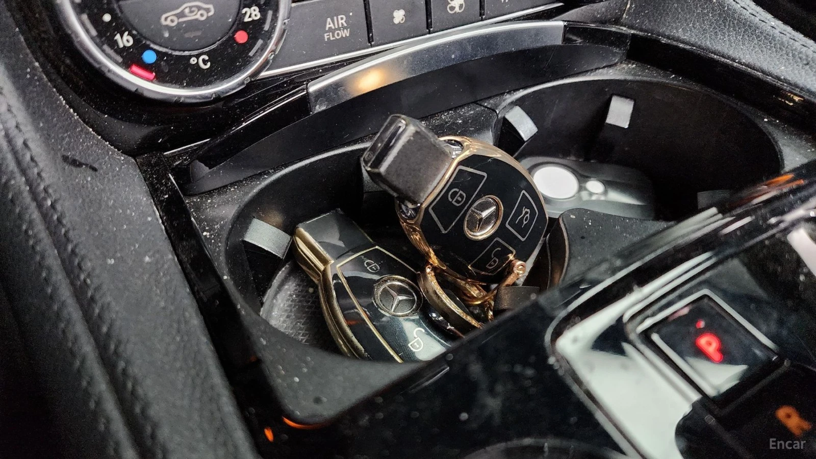 Mercedes-Benz CLS 63 AMG BLACK EDITION* �����* HARMAN* CARBON* ������ ���� | Mobile.bg � ����������� 13