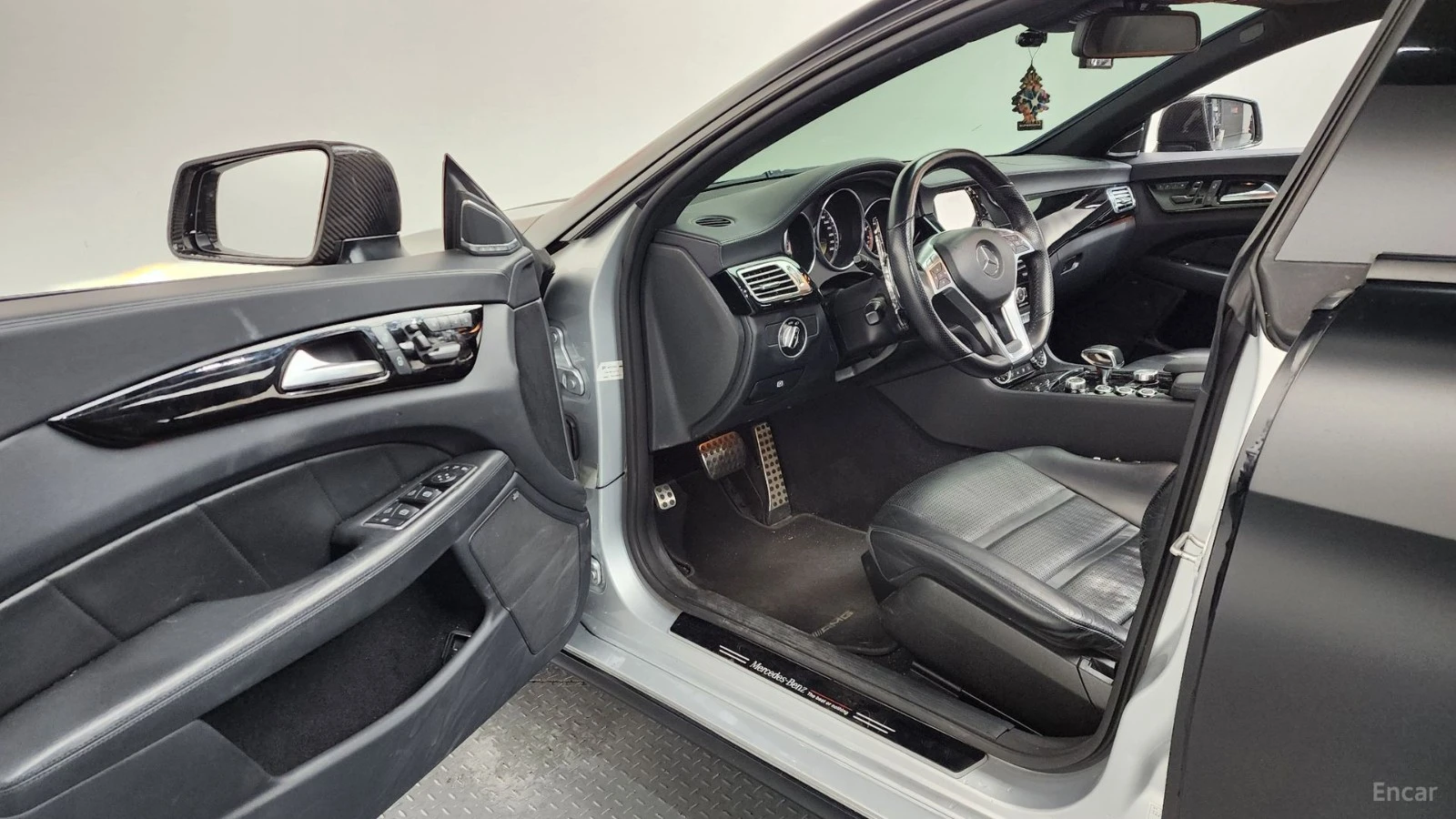 Mercedes-Benz CLS 63 AMG BLACK EDITION* �����* HARMAN* CARBON* ������ ���� | Mobile.bg � ����������� 9