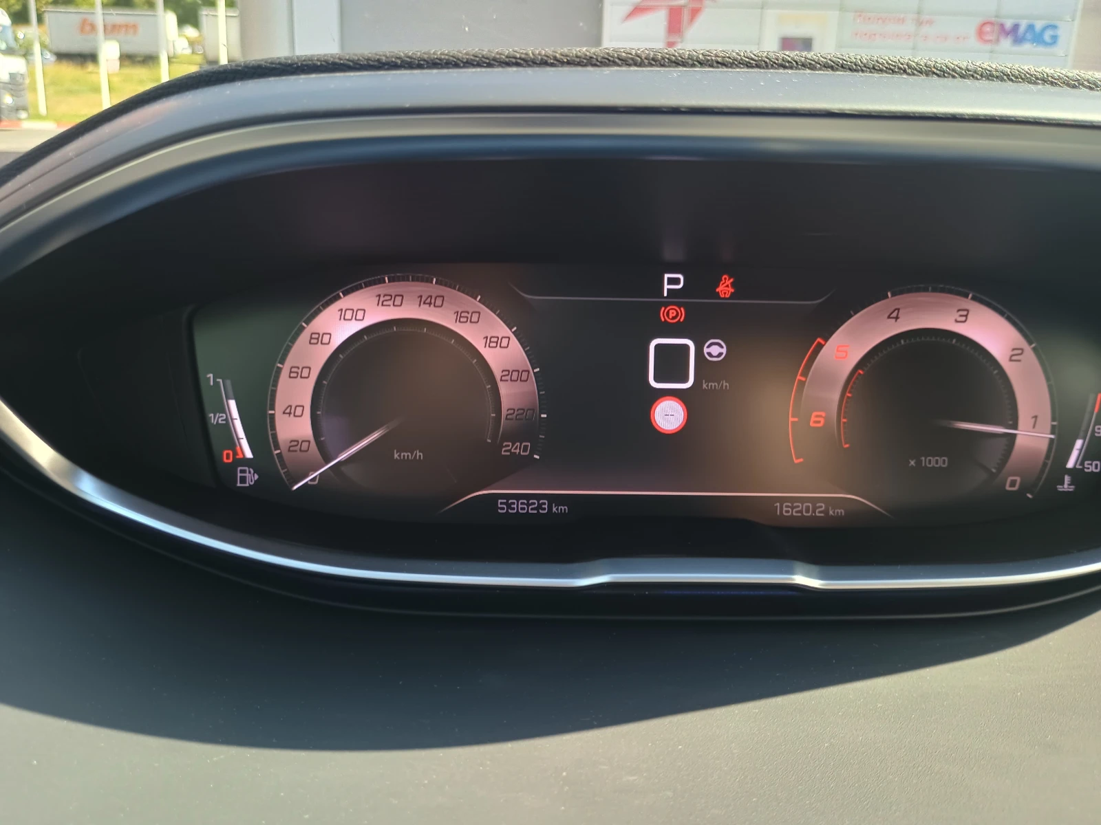 Peugeot 5008 GT, снимка 5 - Автомобили и джипове - 56338187