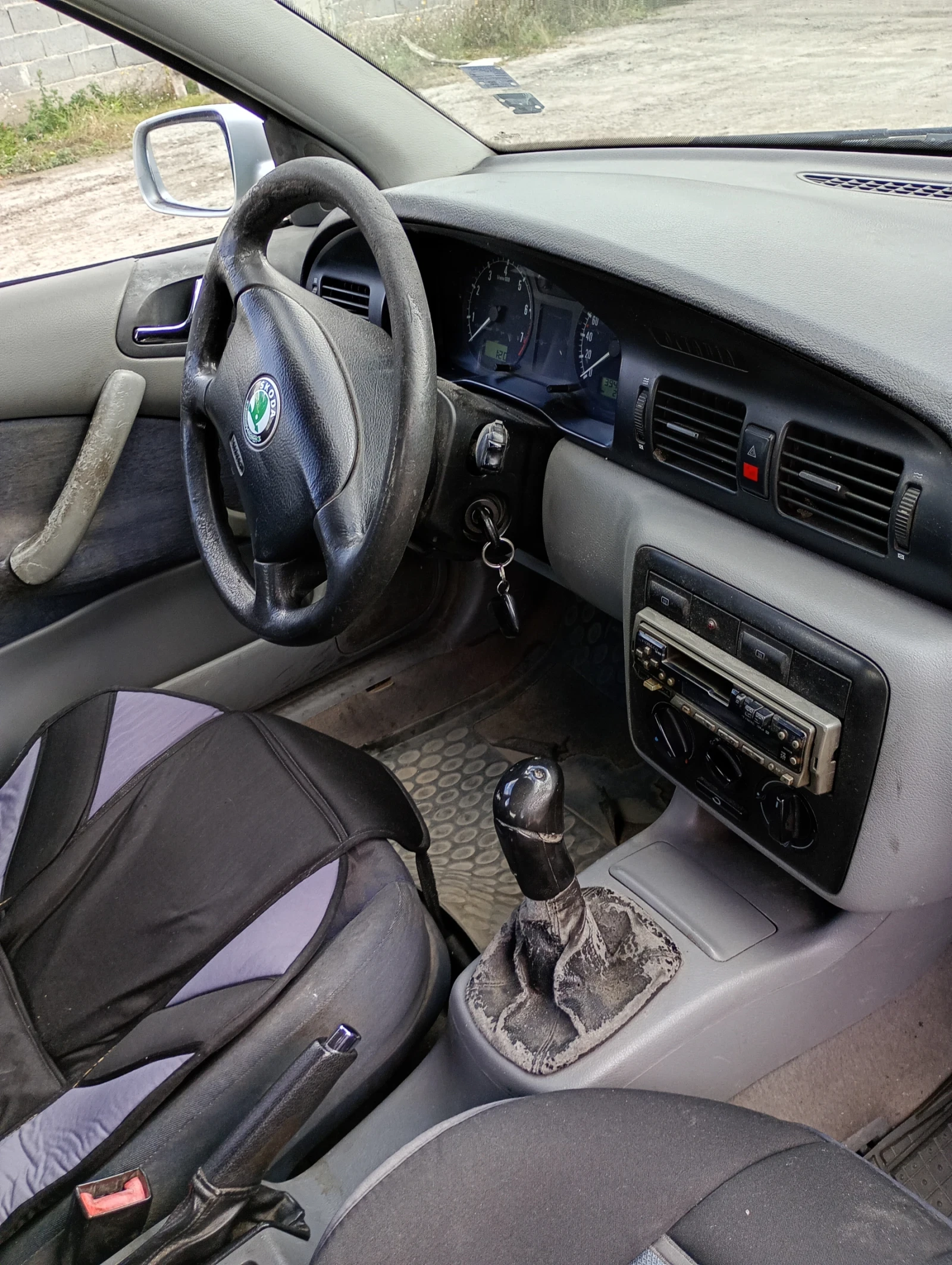 Skoda Octavia Бензин газ, снимка 6 - Автомобили и джипове - 56611544